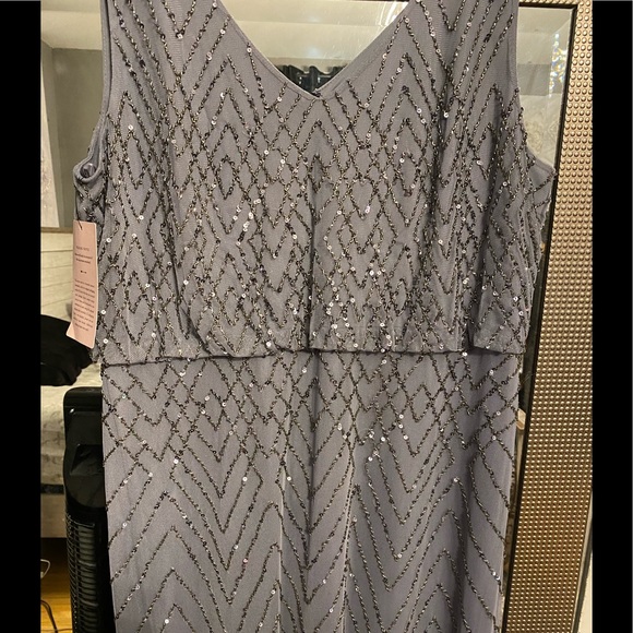 Beautiful Evening dress size 18 fits 16 - Picture 1 of 3